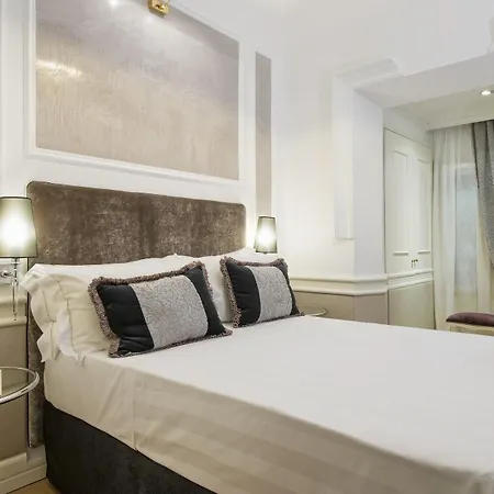 The Britannia 4* Rome
