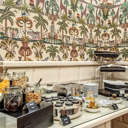 The Britannia Hotel 4*