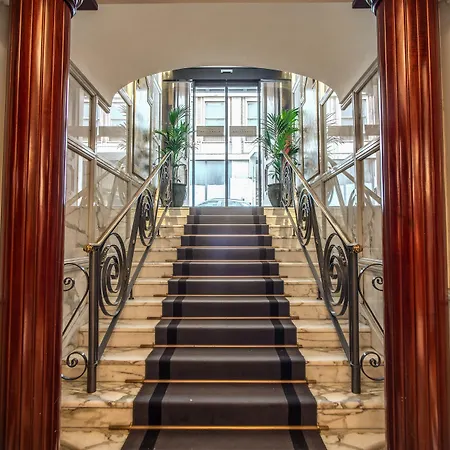 호텔 브리타니아