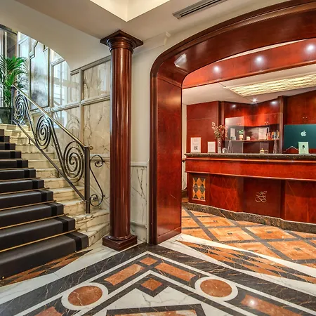 호텔 브리타니아 4*