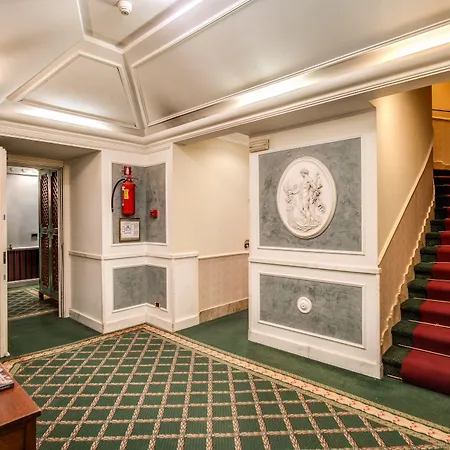 브리타니아 호텔 4*