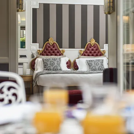 The Britannia מלון